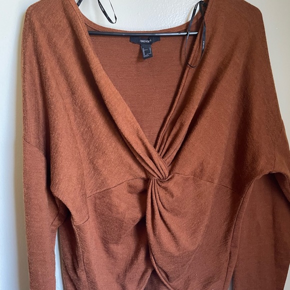 Forever 21 Top - Picture 1 of 1